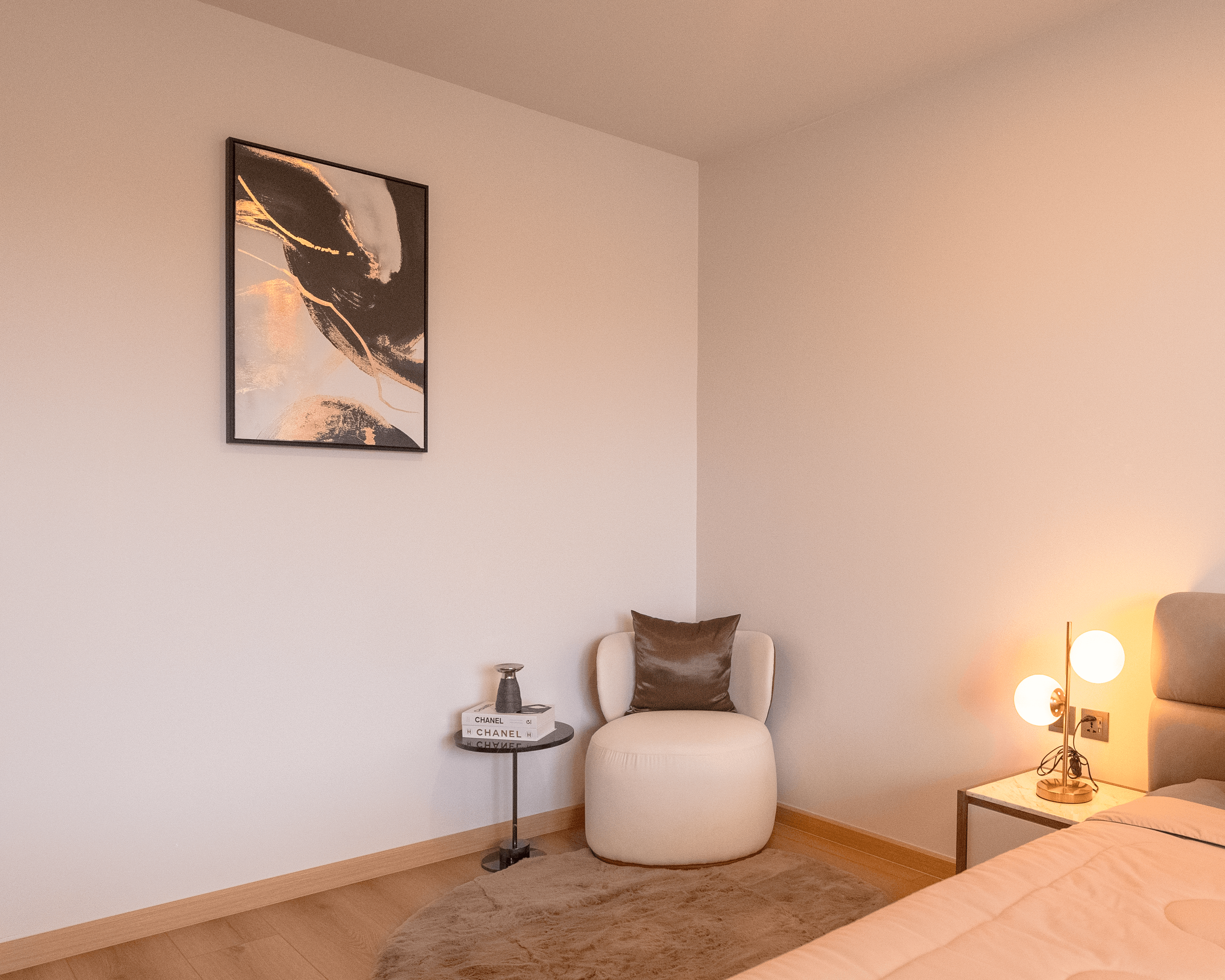 Le Villa Lake 87